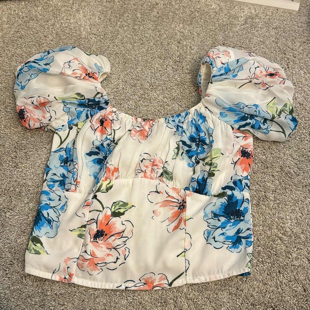 Abercrombie Ruched Puff Sleeve Scoopneck Top